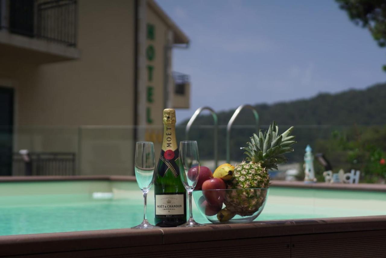Hotel Fortuna Μίλνα Εξωτερικό φωτογραφία